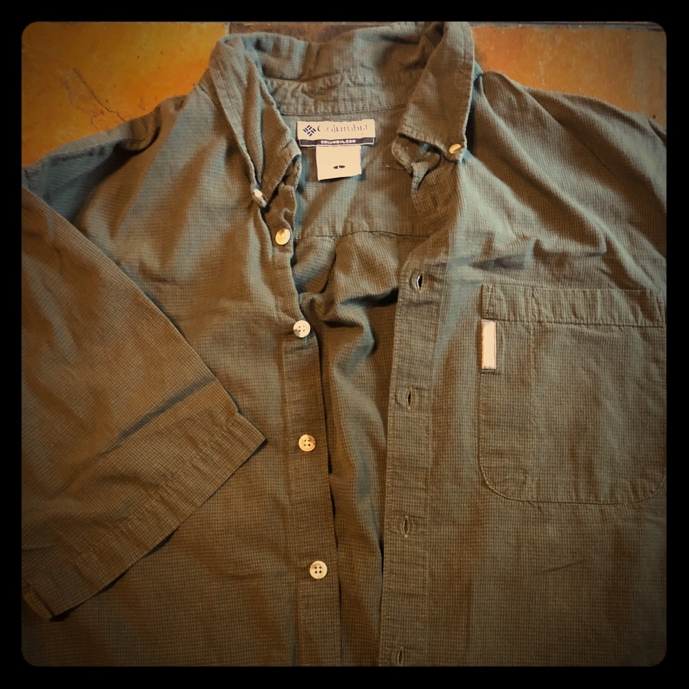 Columbia short sleeve button up